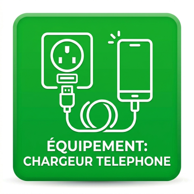 Chargeur de téléphone avec prise et câble sur un fond vert.